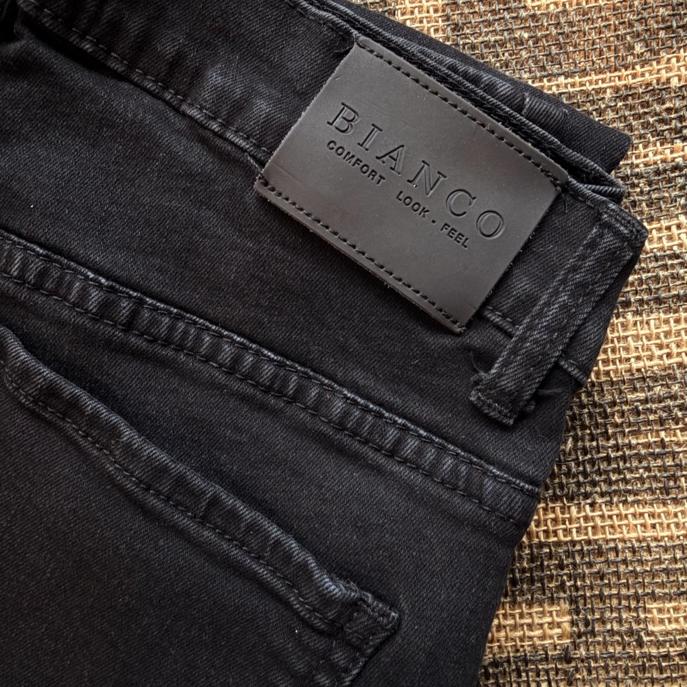 Women’s Blanco Black Jeans